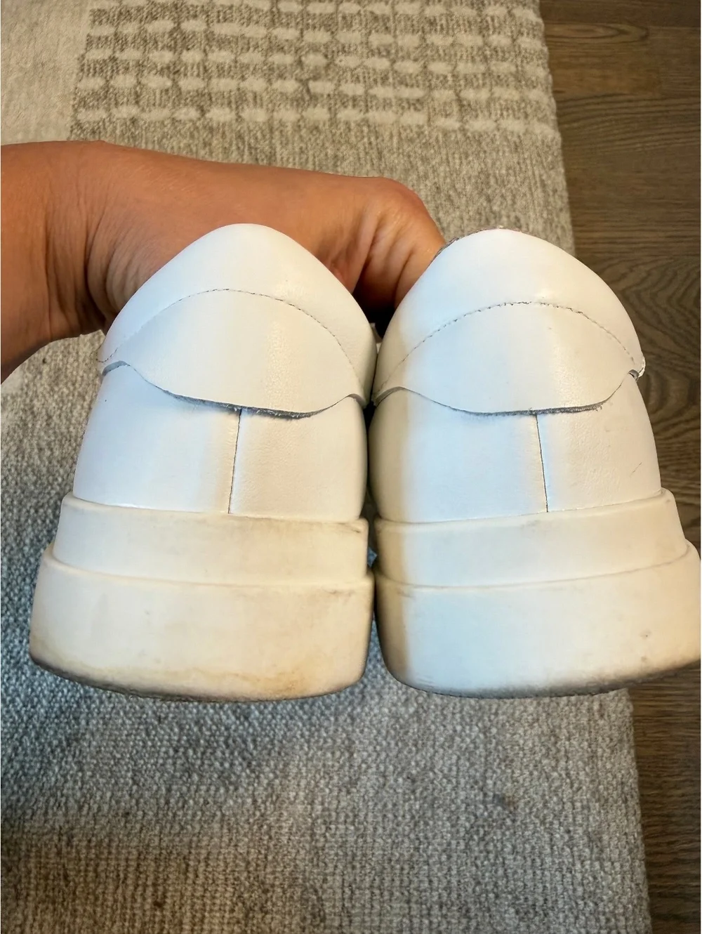 Blondo Women's White Leather Waterproof Sneakers